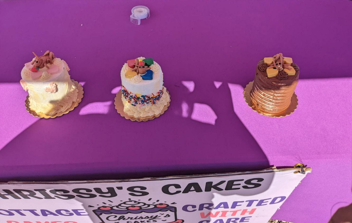 Casual Cottage-Style Cakes