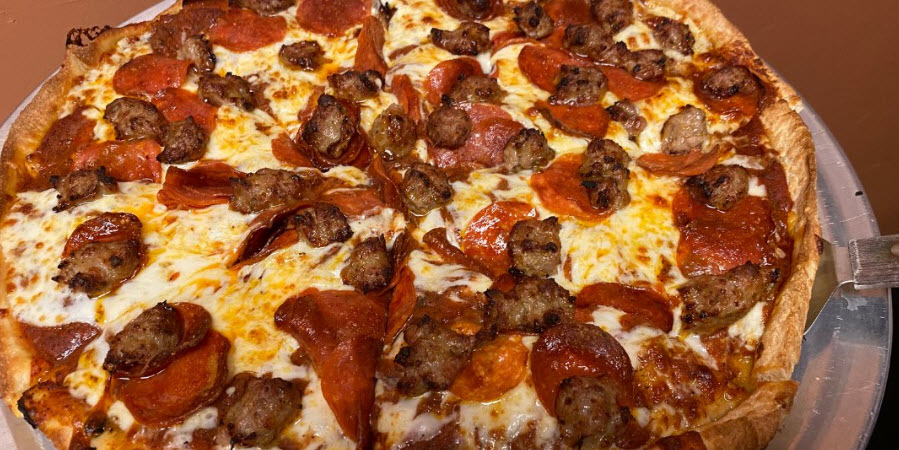 Pizza & Calzones