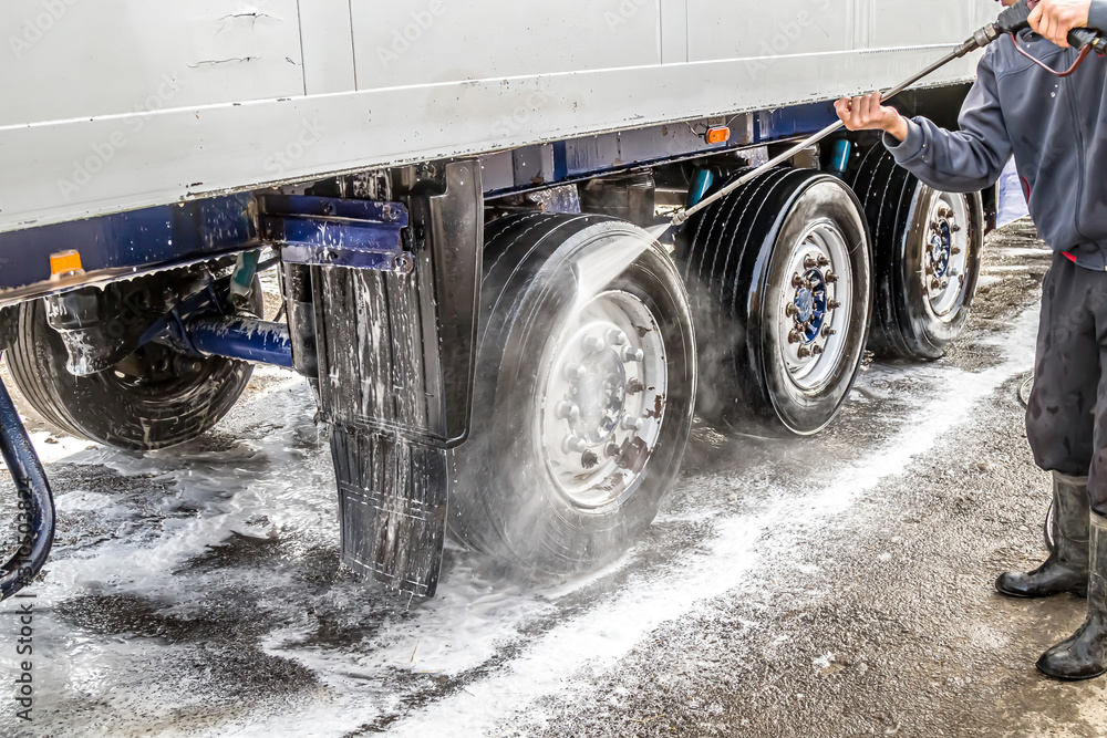 Truck Washing