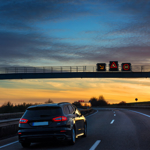 Electronic Signs & Driver Safety