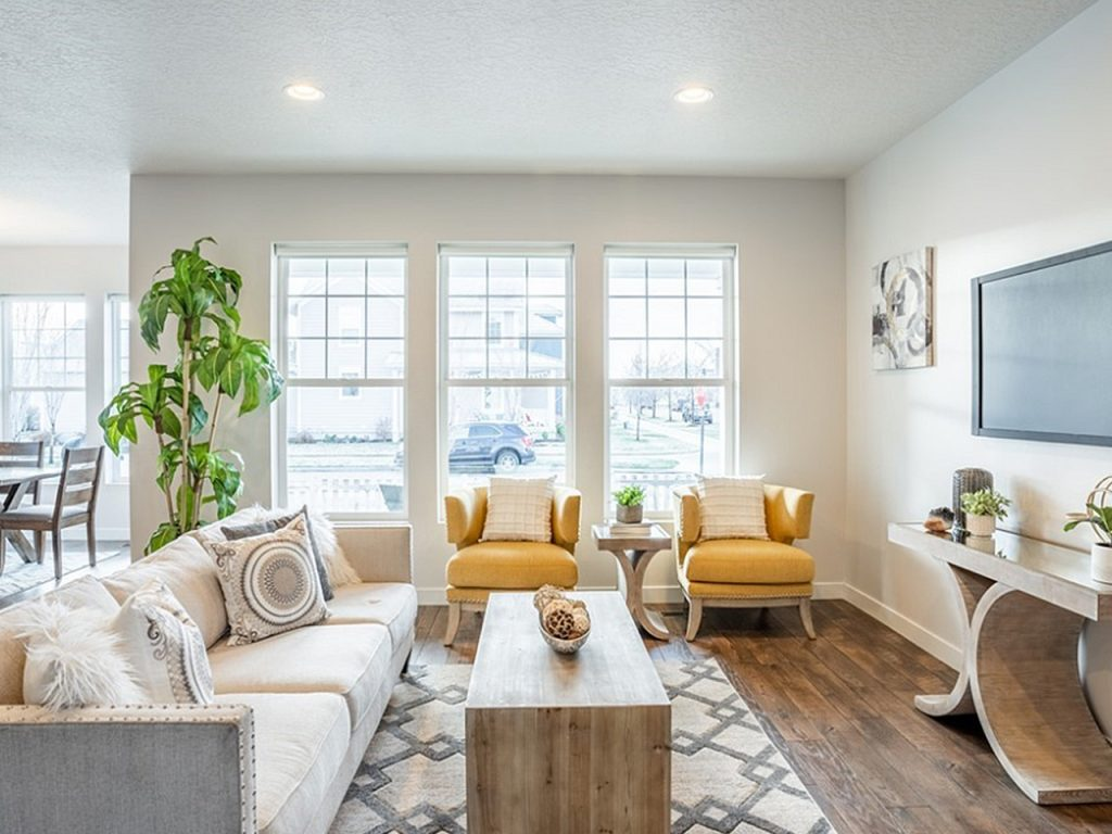 Vacant & Live-In Home Staging