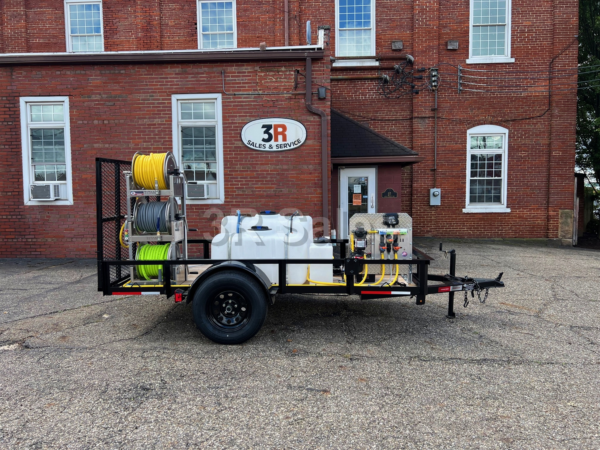 TORNADO 10' Single Axle Mobile Wash Trailer - 5.5 GPM Washer, 7 G