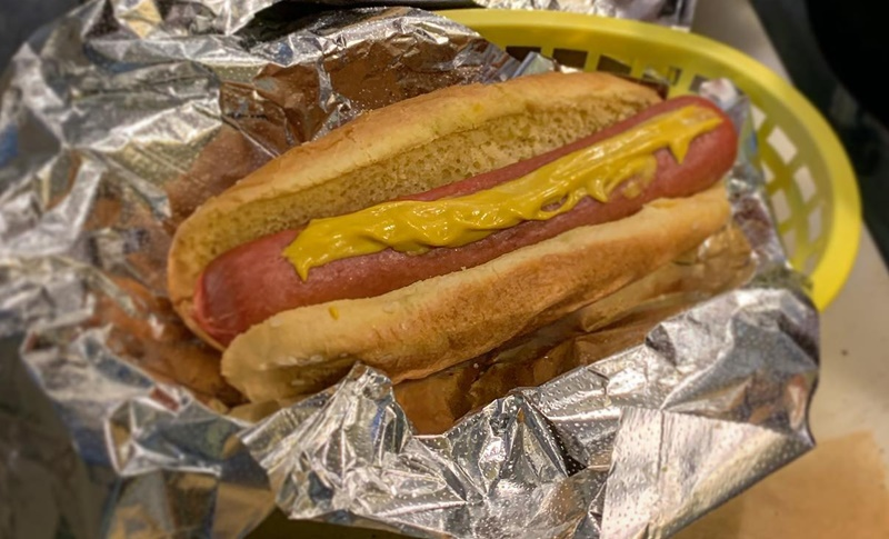 Perry's Classic Hot dog