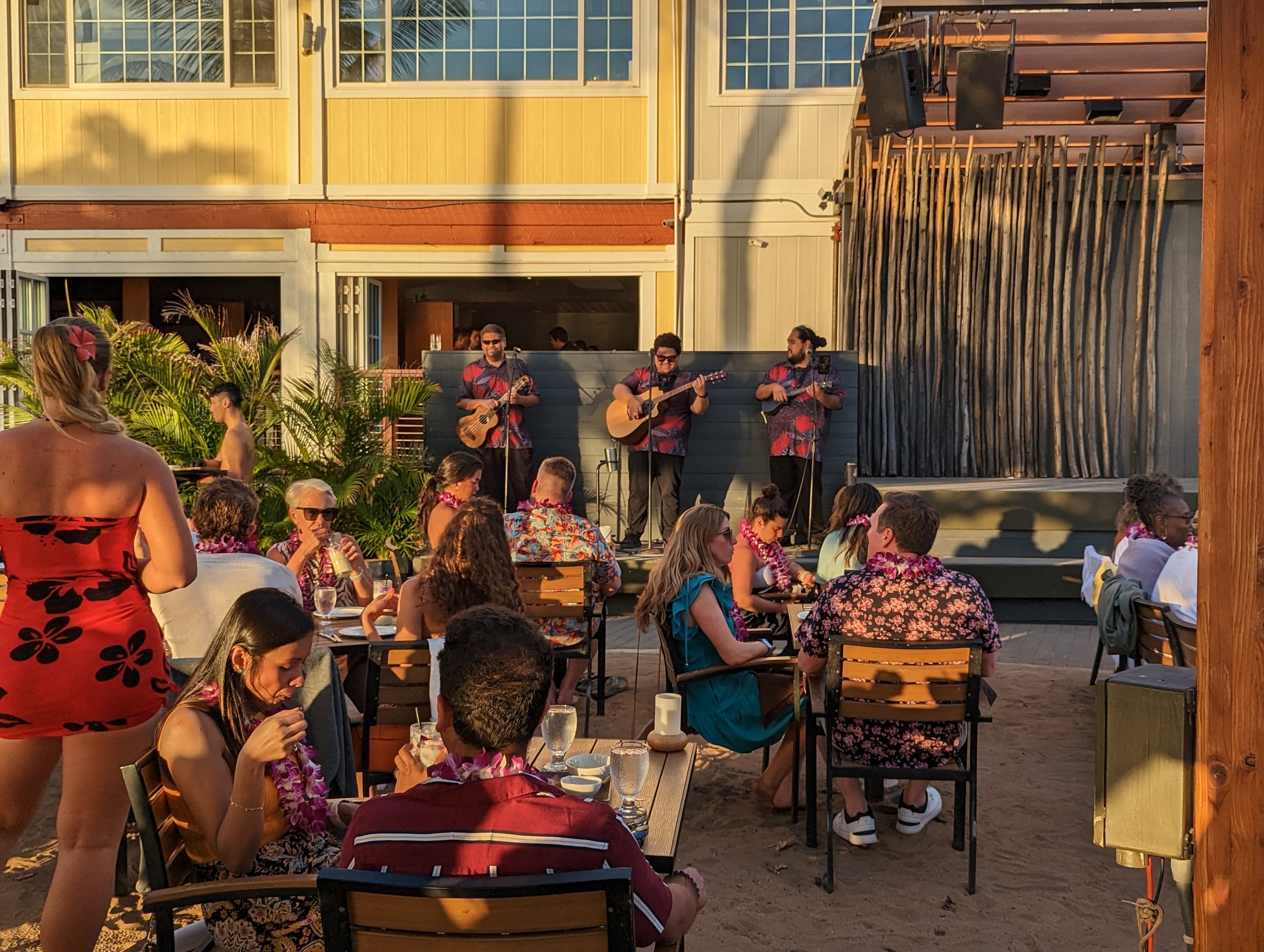 Discover Hawaii with Tropical Destination Vacations