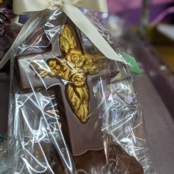 1/2 Pound Solid Chocolate Cross