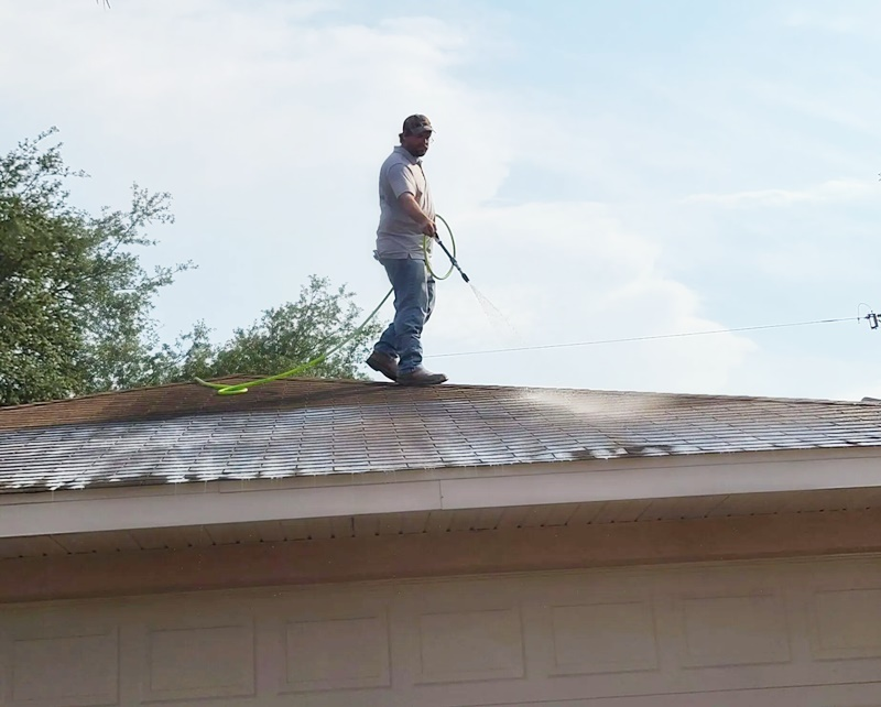 Roof Cleaning