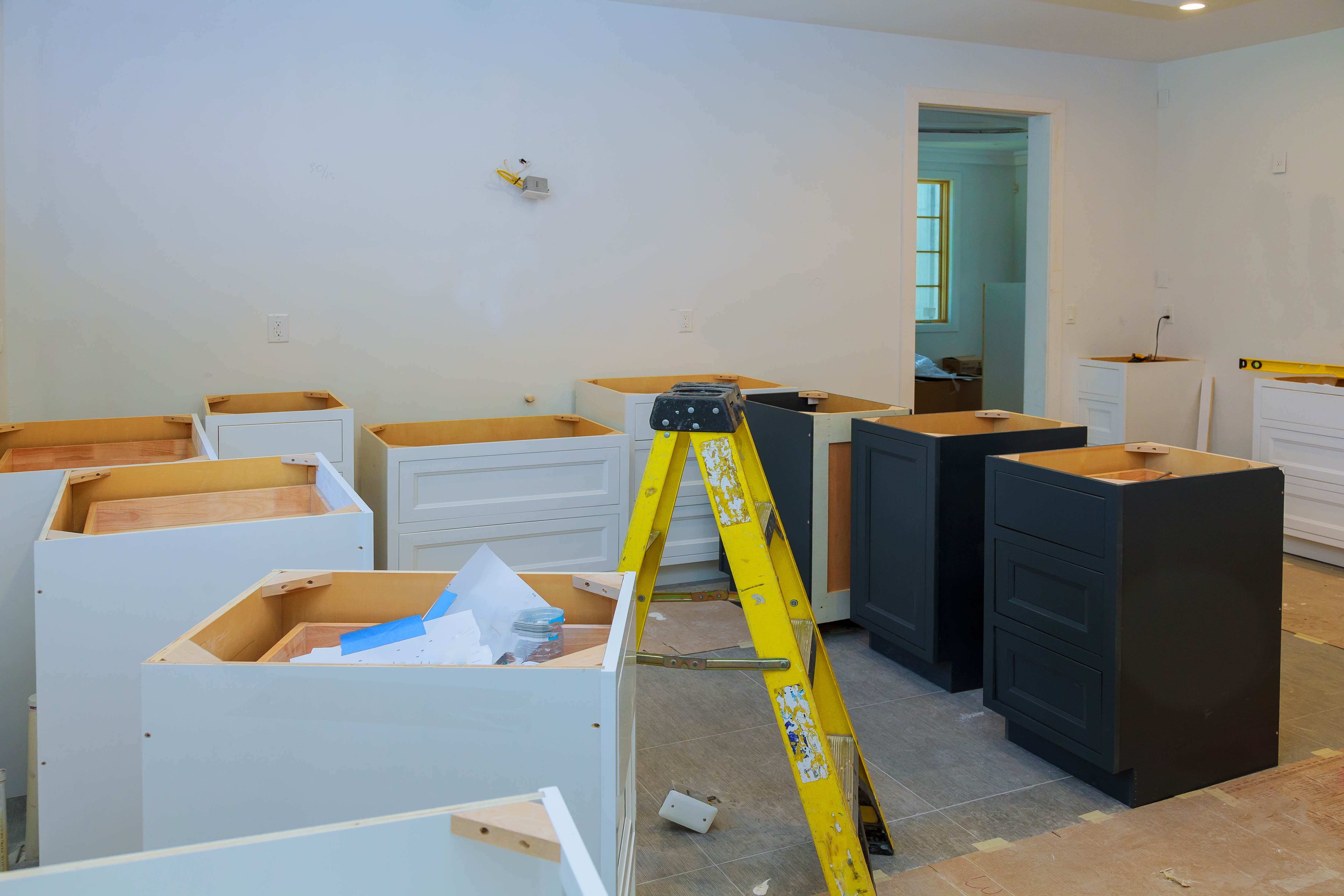 Custom Kitchen Cabinet Installation