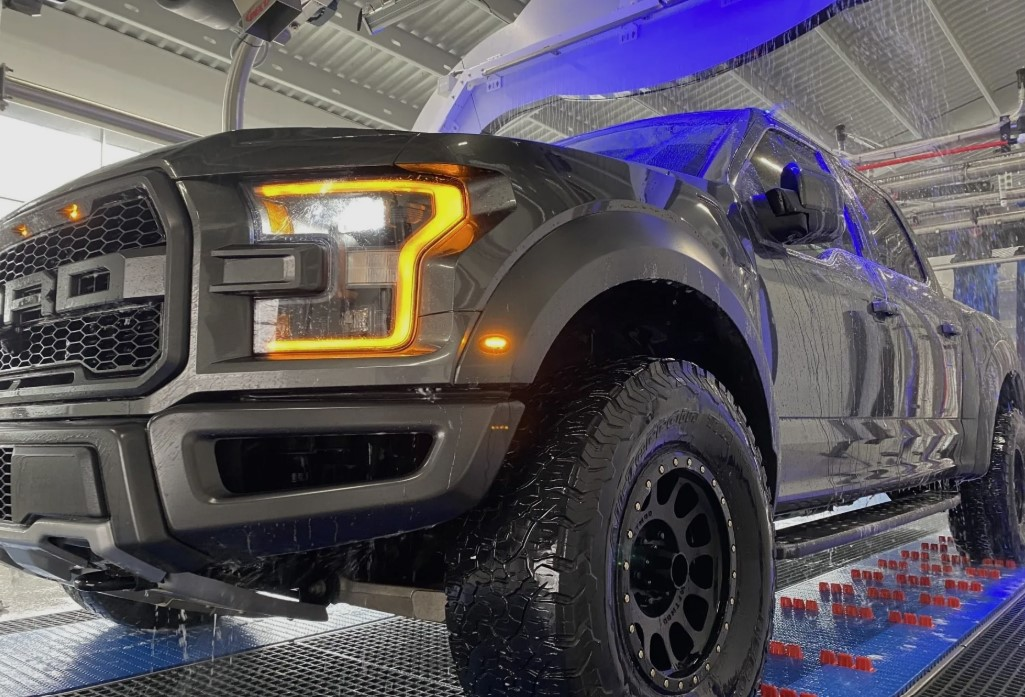 JOIN Freedom Express Car Wash UNLIMITED Club