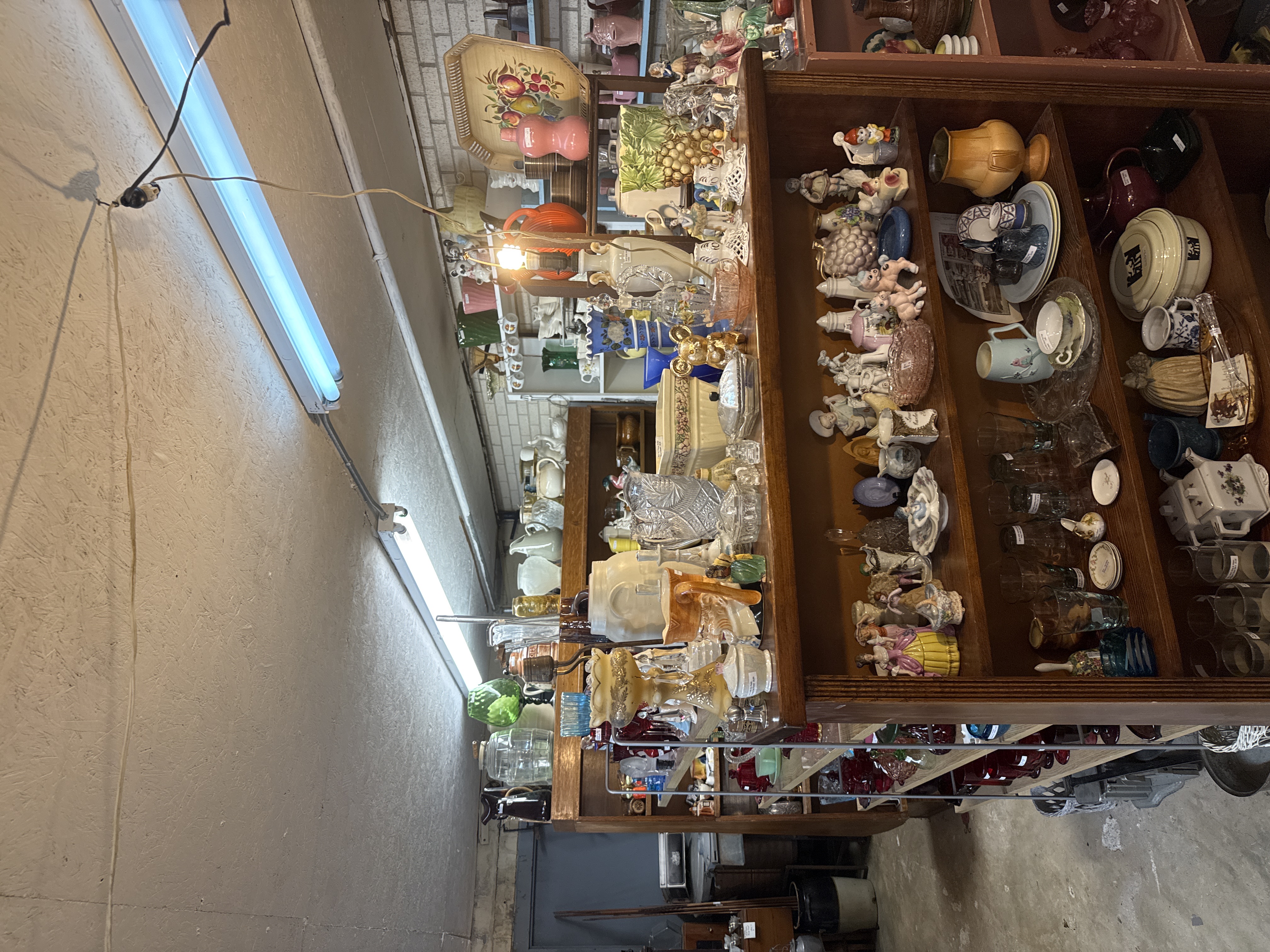 Antique Store so Many Things