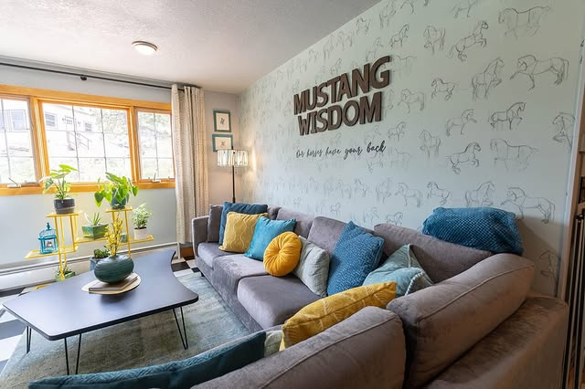 Home Staging (using existing furniture)