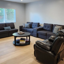 Boutique, Home-Like Environment