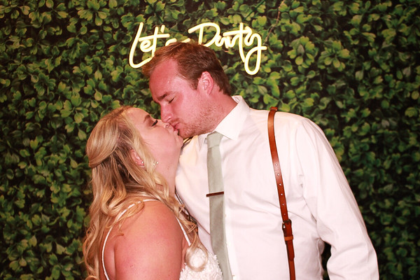 Ceremony Plus Gold Party Package