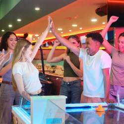 Entertainment at Laguna Gateway