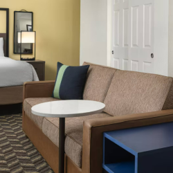 Rooms & Suites