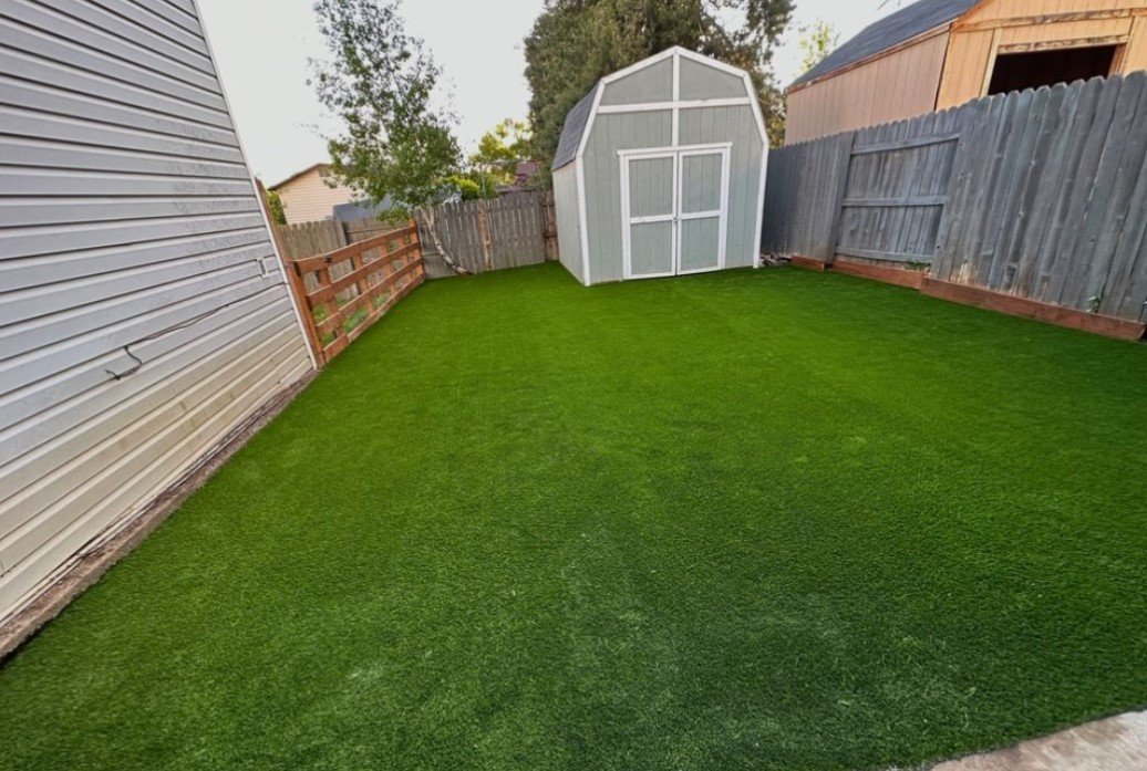 Pet & Dog Turf