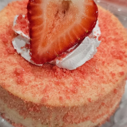 Strawberry Crunch Cheesecake