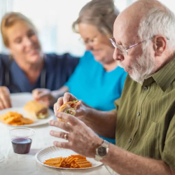 Dining & Nutrition
