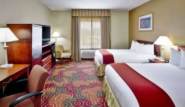 2 Queen Beds