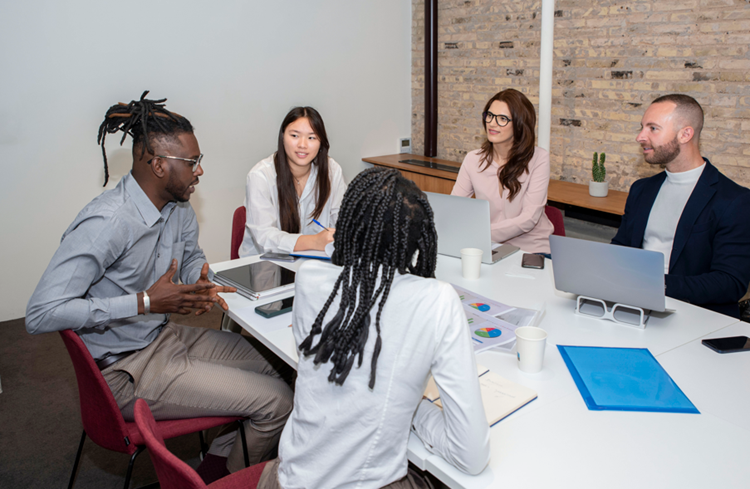 Expertise Spans Social