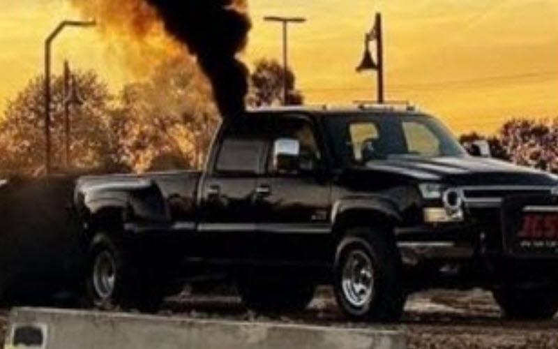 Farm Stock Tractor Pulls