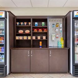 Ice/Vending Machines