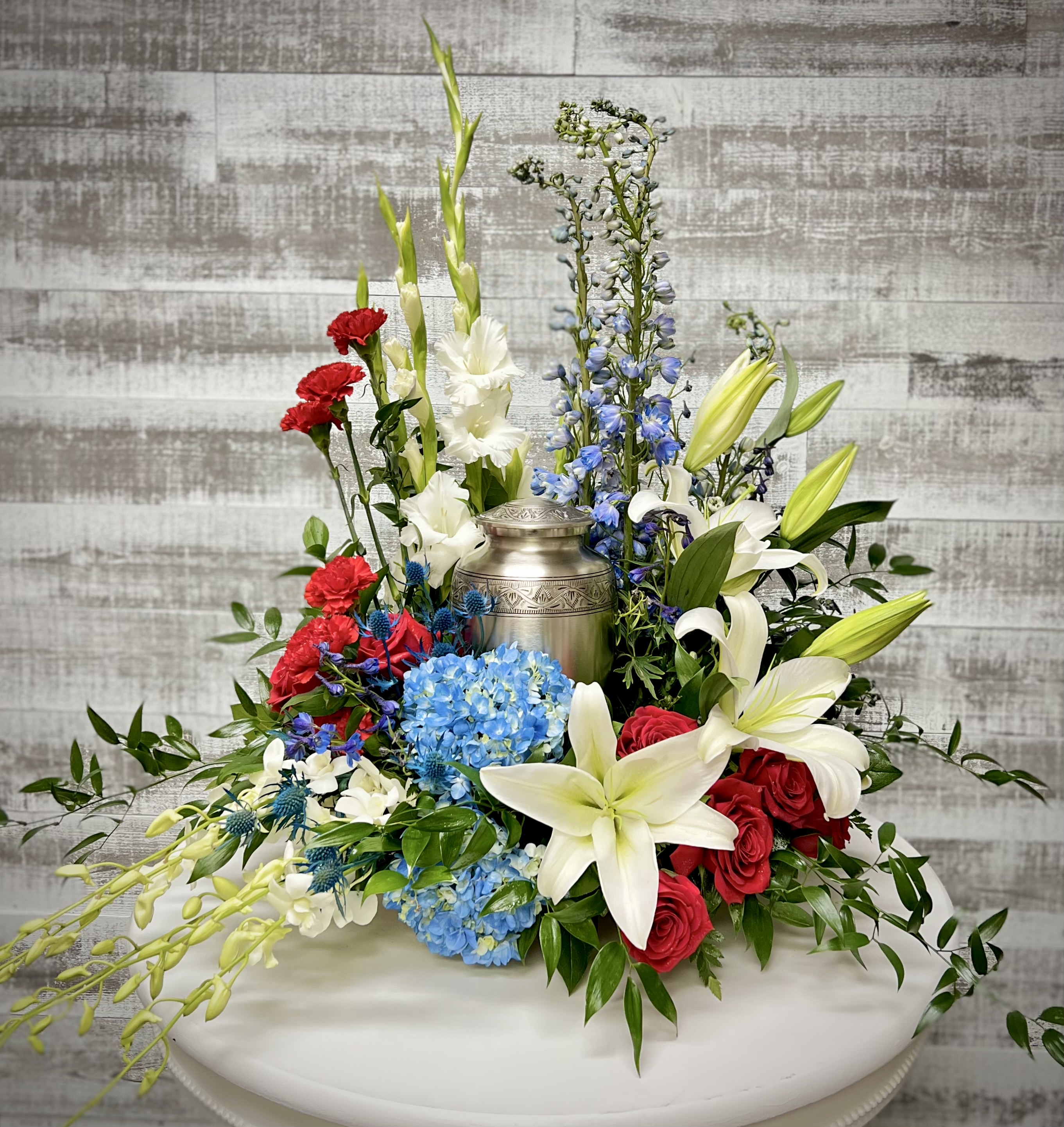 Photo & Urn Tributes
