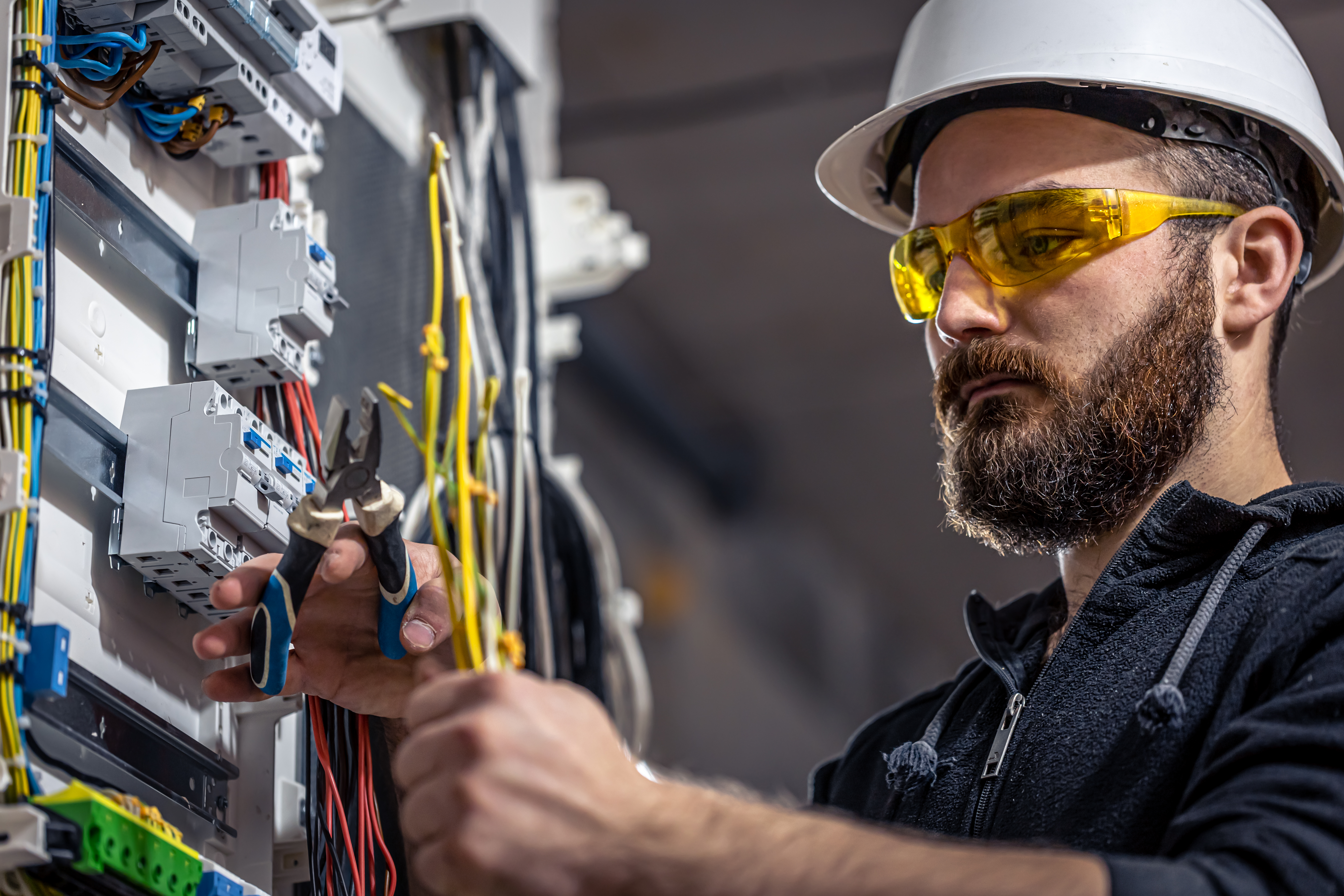 Electricians at alternative power solution colorado