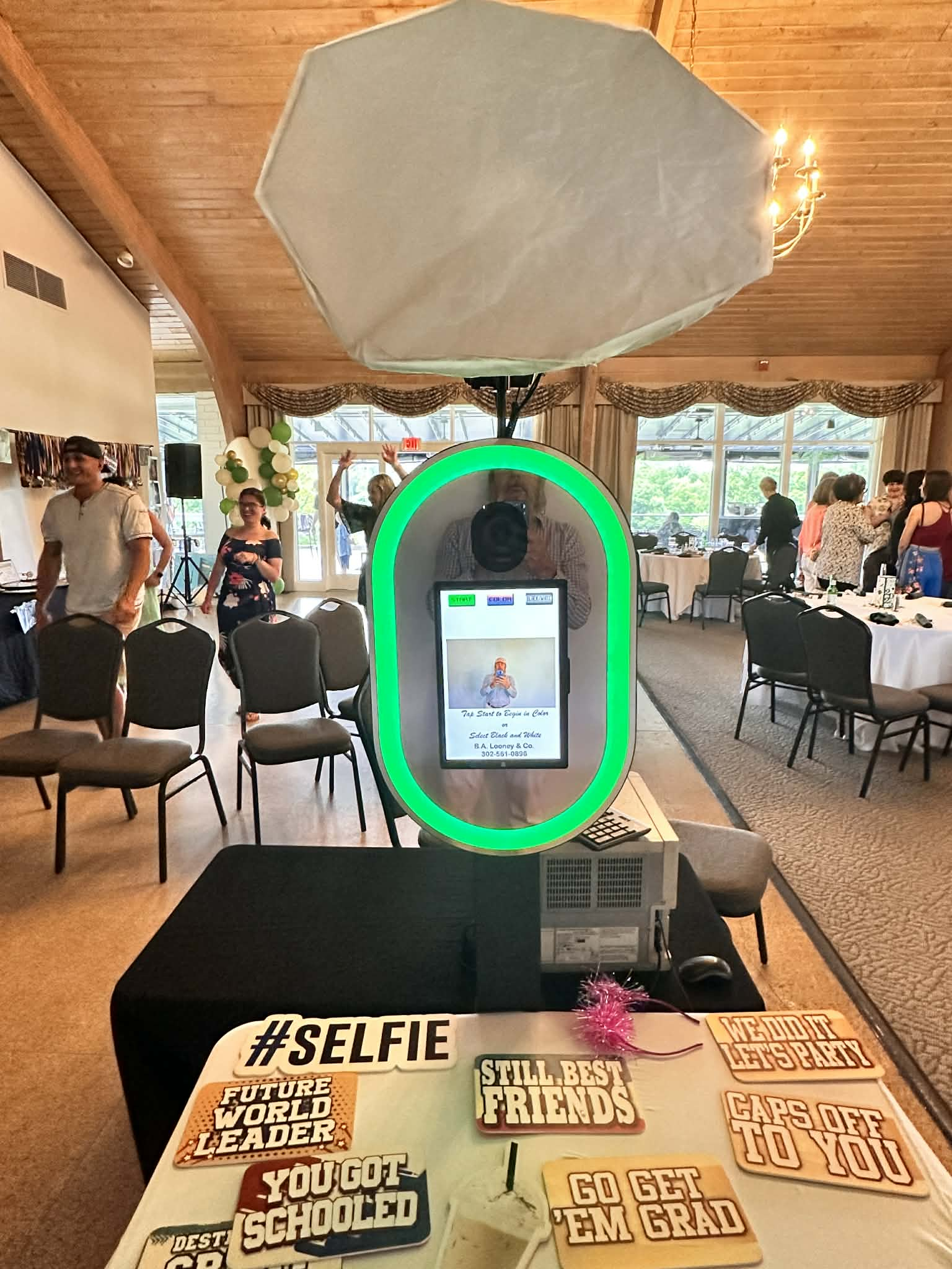 Open-Air Photo Booth (Compact)