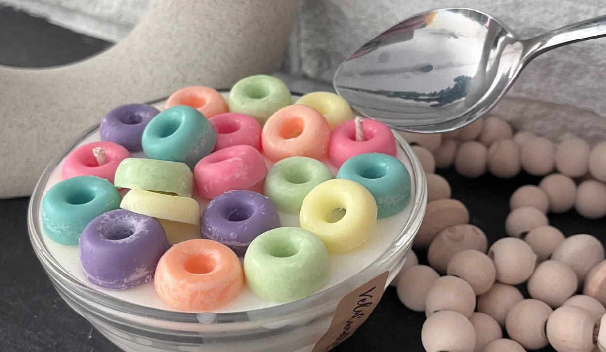 Fruit loops candle