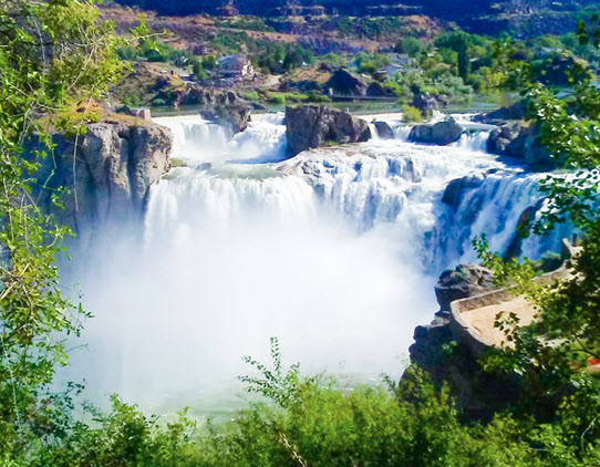 Dierkes Lake Hike & Shoshone Falls