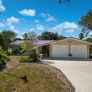 24515 La Ponderosa Mathis, Texas