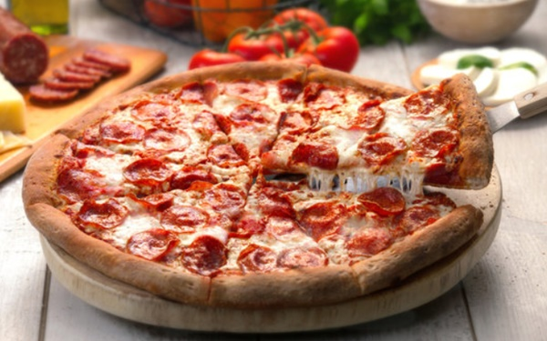 PIZZAS