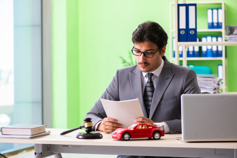  Car Accident Attorney