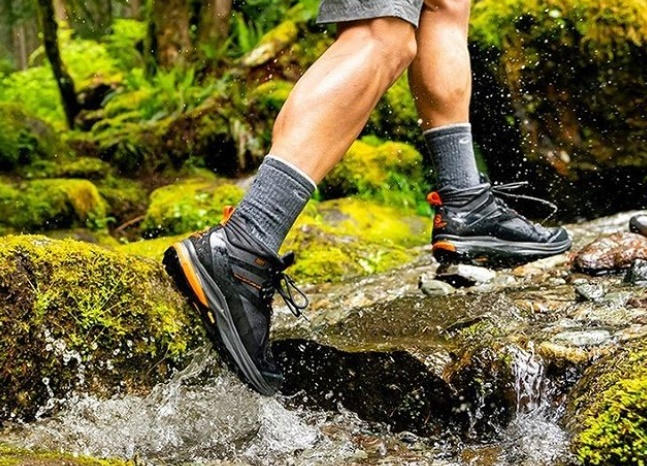  MEN'S SHOES 