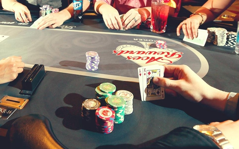 POKER ROOM