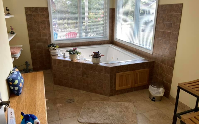Double Jacuzzi