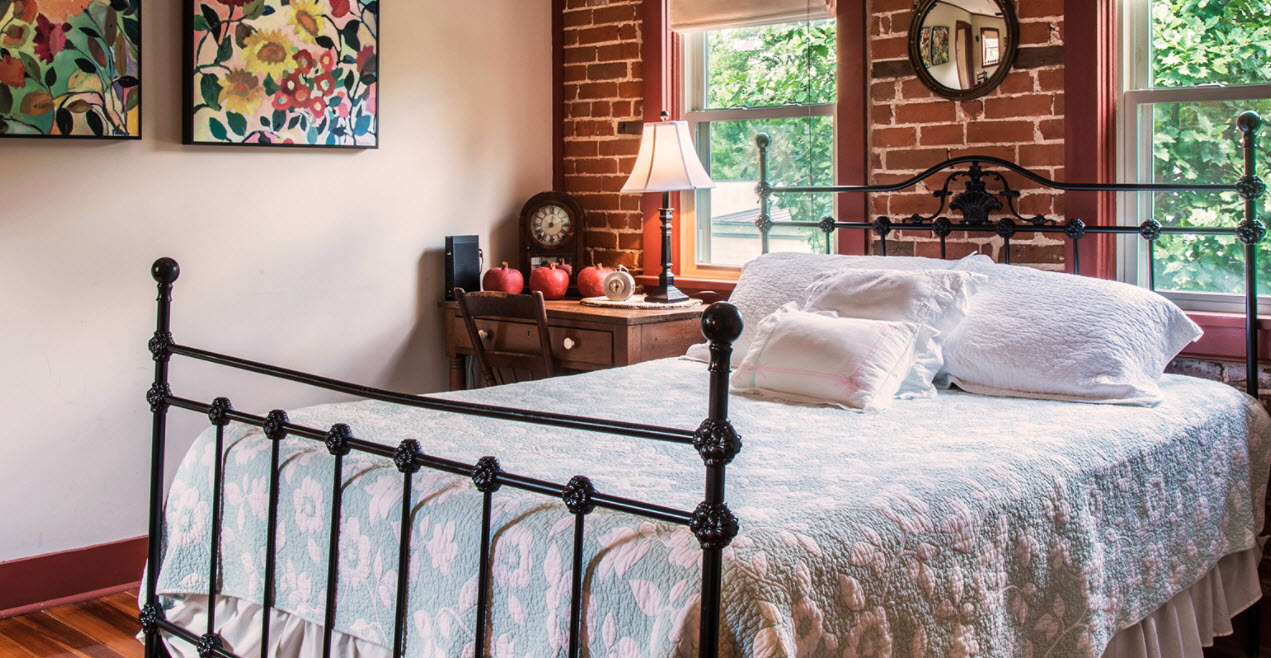 Girl's Weekend Getaway Lodging