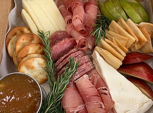 Single serve grazing box 