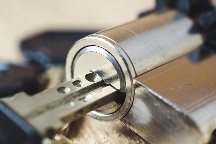 In-Store Lock Servicing