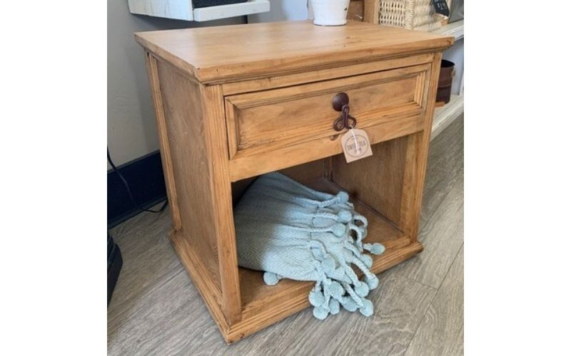 Furniture & Large Statement Pieces
