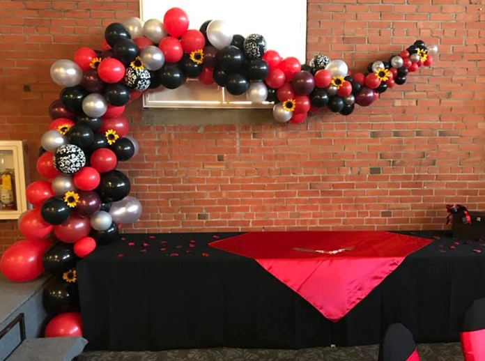 Organic Balloon Demi Arch