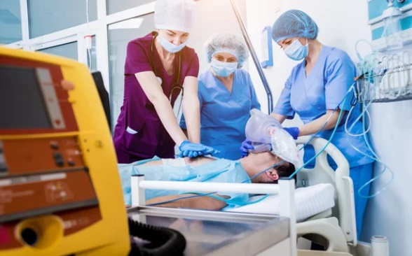  Emergency Care 