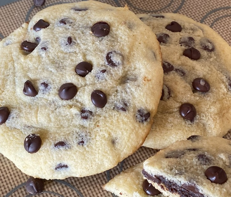 Chocolate Chips Rum Brownie Stuffed Cookie