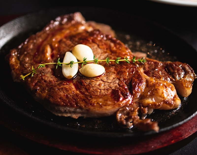 Steaks & Signature Entree