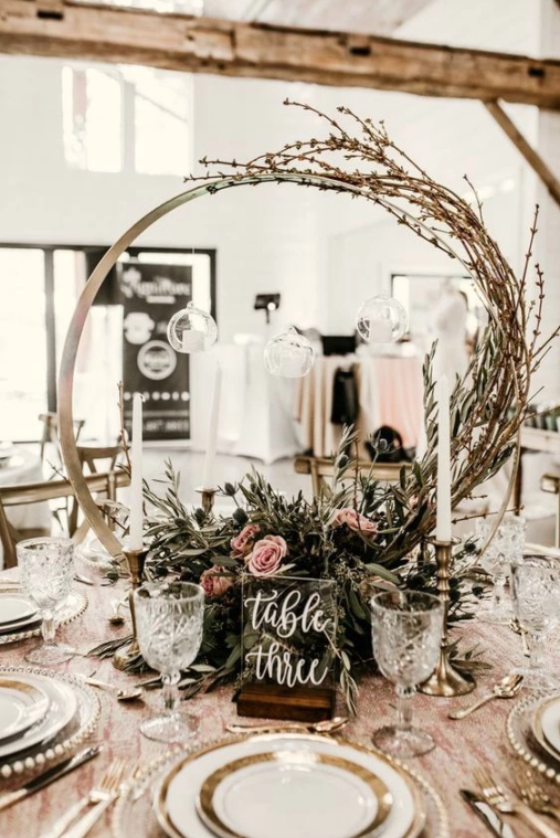 Round Table Decor
