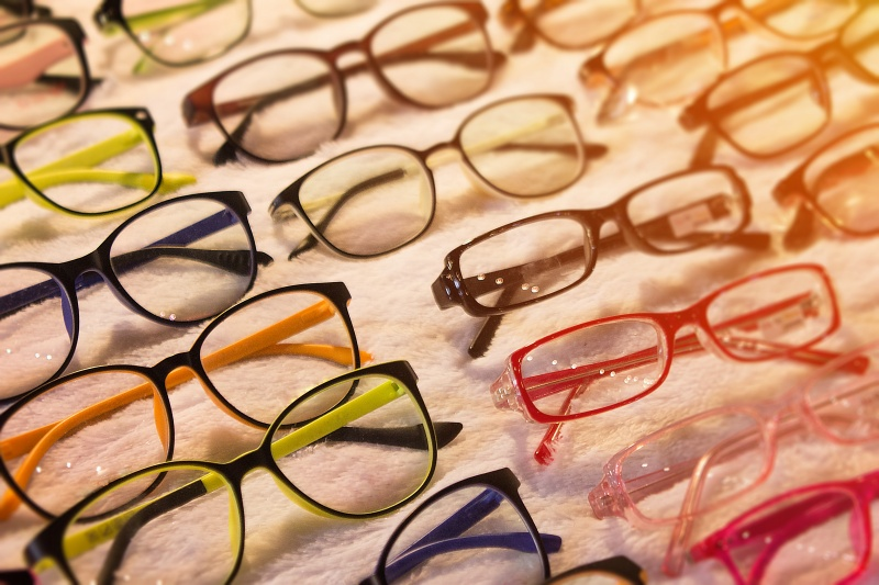 Fashion Eyewear & Contact Lenses
