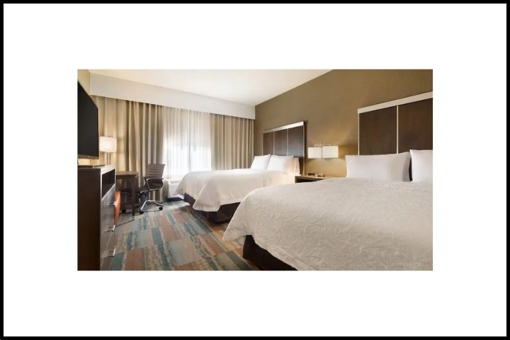 2 Queen Beds