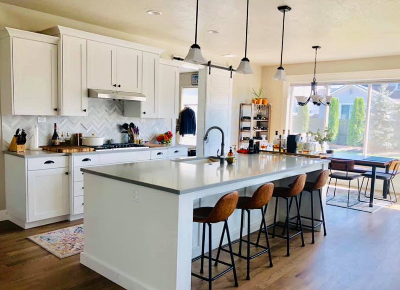 Vacuum, Dusting, & Remove Trash