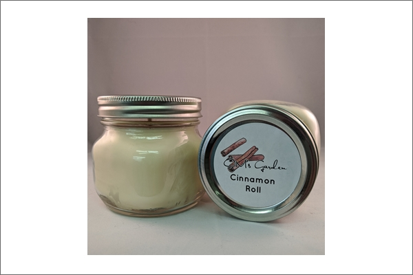 16oz Cinnamon Roll Soy Candle
