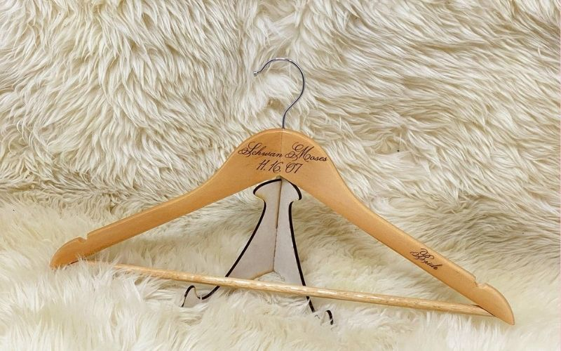 Engraving - hangers, board